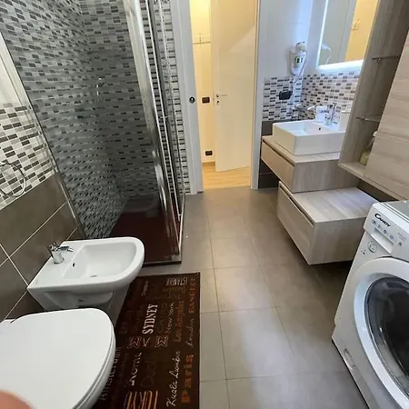Nel Quartiere Bayres Suite Completamente Rinnovata Milan Exterior photo
